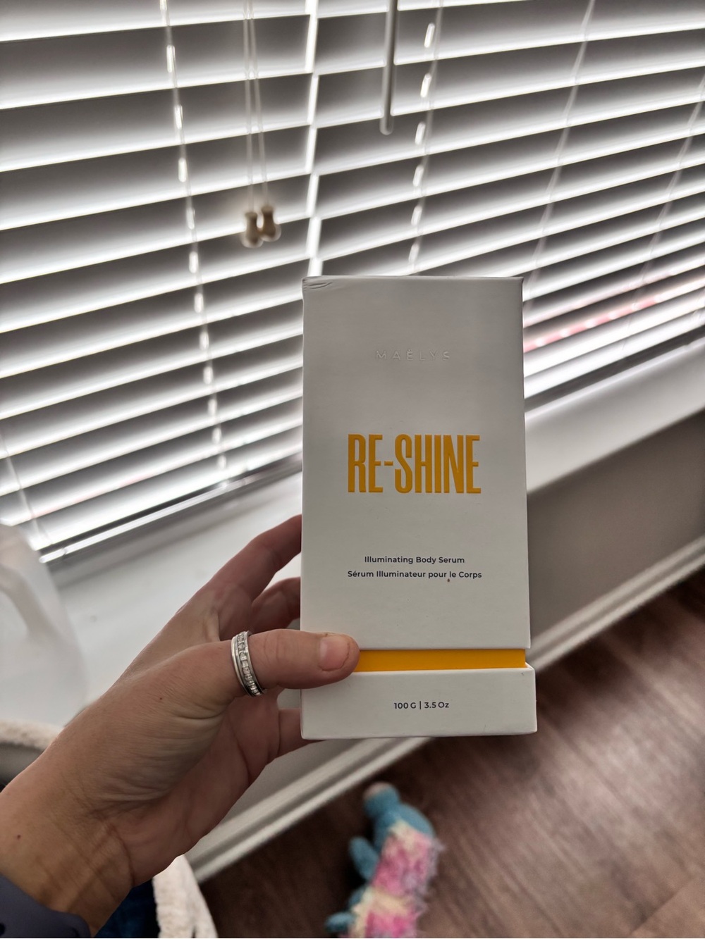 RE-SHINE Illuminating Body Serum — White & Yellow